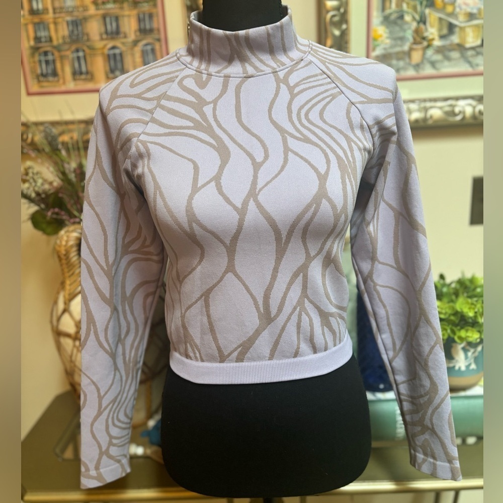 FABLETICS ATHLETIC WORKOUT CASUAL LILAC & TAUPE LONG SLEEVE BODYCON TOP SIZE L